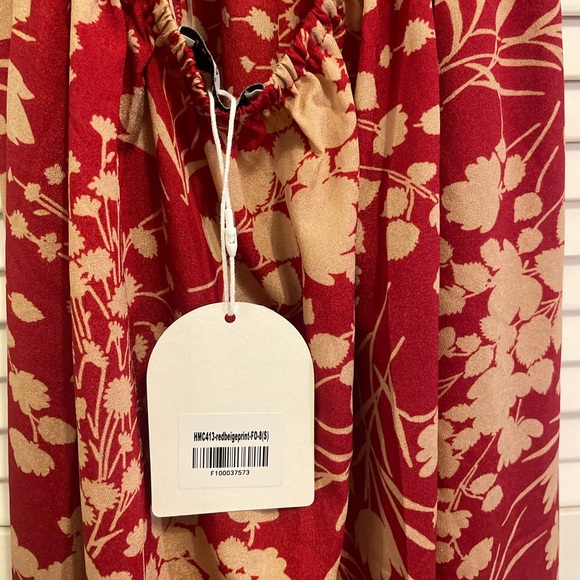 Fortunate One Maxi Dress. Size Small. Red pattern - Picture 4 of 11